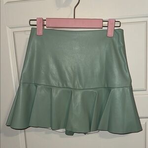 Vici Green Ruffled Mini Skirt with Built In Shorts and Side Zip Closure NWOT